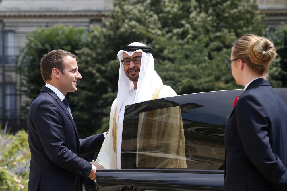 [Pháp] Pháp ký thỏa thuận vũ khí lớn với UAE khi Macron thực hiện chuyến thăm Vịnh